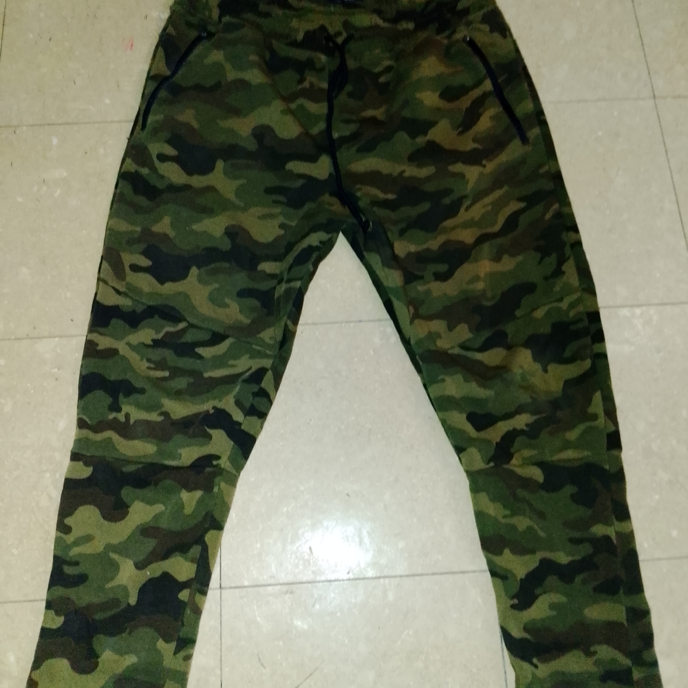 Brooklyn Cloth Green and Brown Camouflage Joggers
